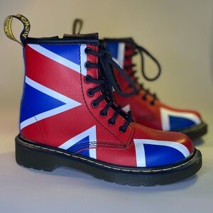 Dr. Martens Kids Union Jack (Delaney Size 12)